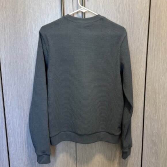 Vuori Jamestown Crew in Dusty Blue, Size Small - Picture 4 of 10